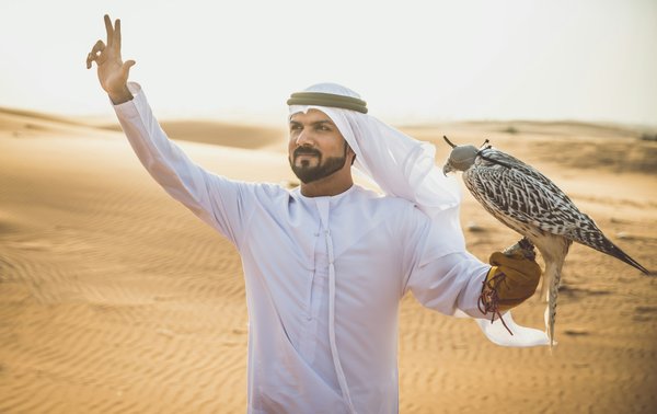 Découvrez la djellaba : élégance et confort au quotidien